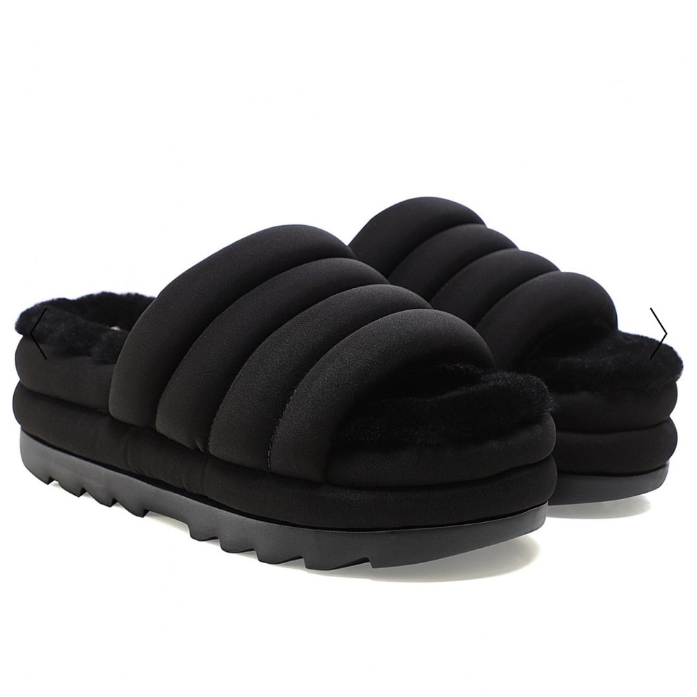 Ugg Maxi Platform Slipper size 8